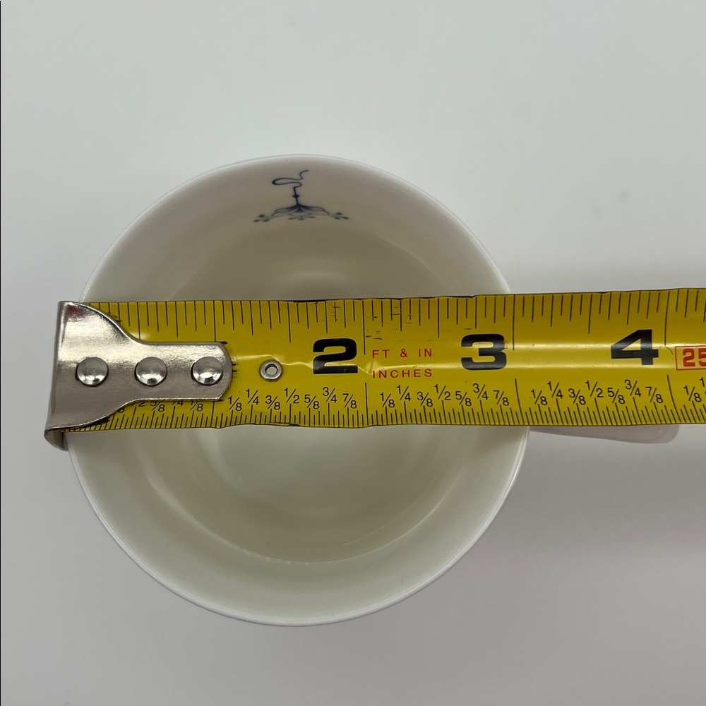 Elegant and Dainty ‘Ingrid’ Blue and White Fine Bone China by Queen’s. - Picture 9 of 9